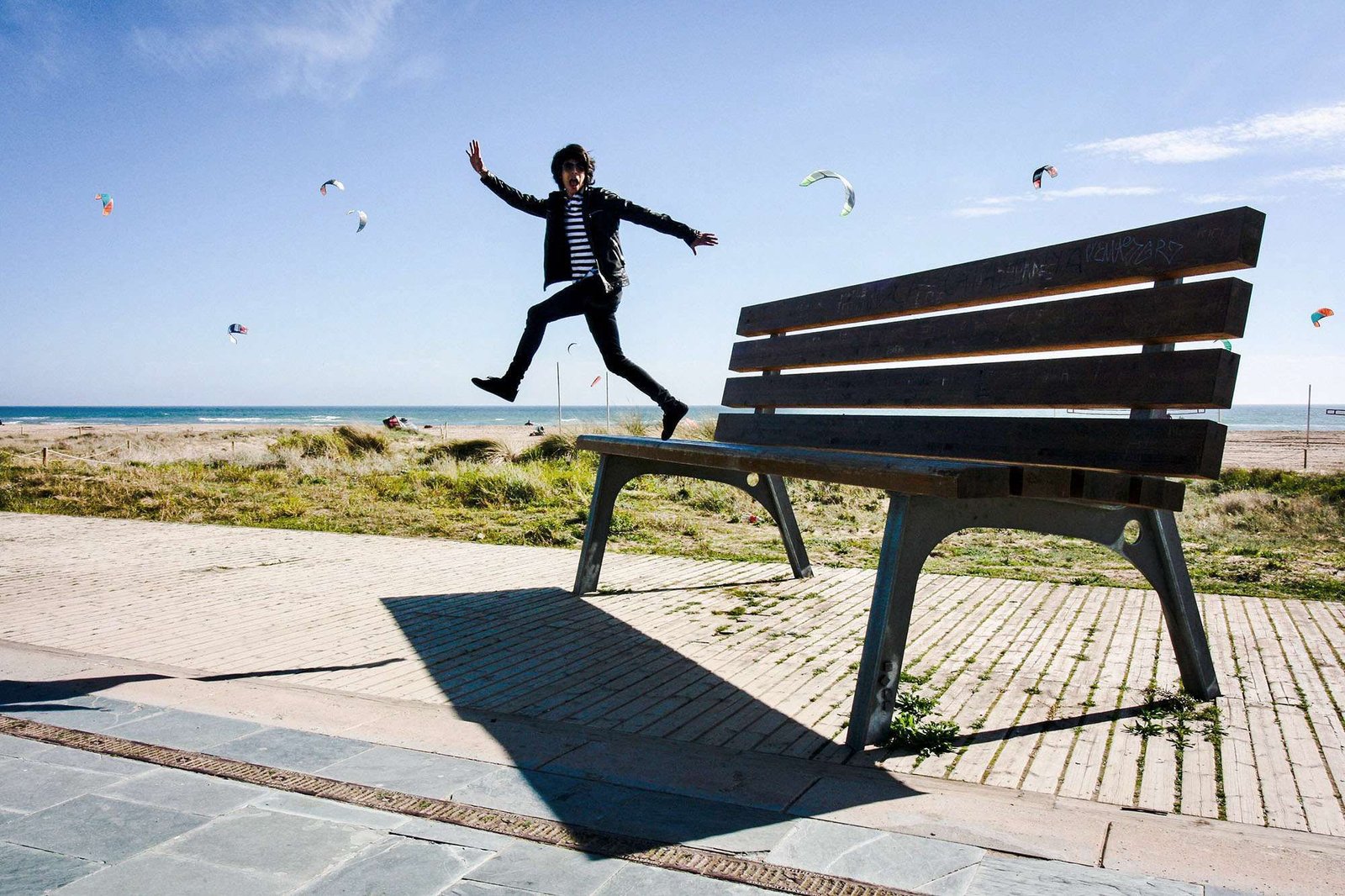 Miroslavo’s Portraits: Downsized by Castelldefels