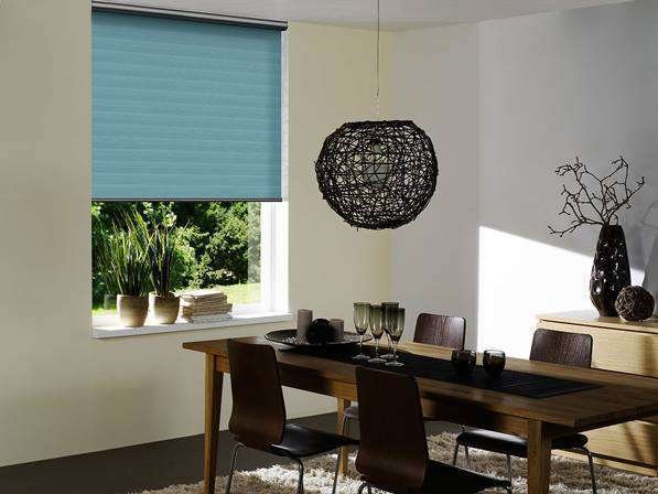 Isotra Larra Window Blind by Miroslavo