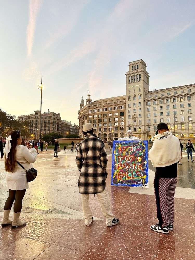 art doesnt pay the bills barcelona miroslavo plaza catalunya